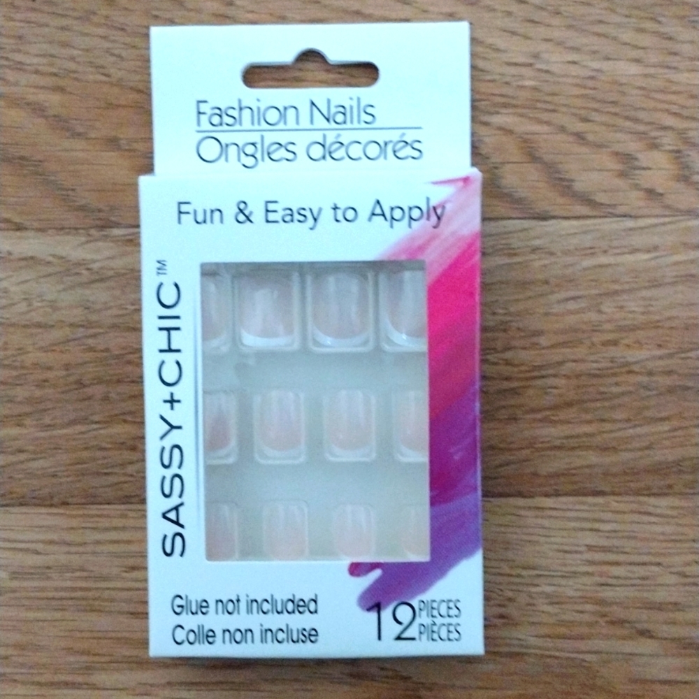 Sassy + Chic Fashion Nails
